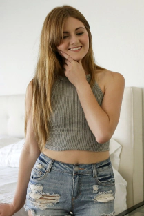 Miley Cole's Nude Picture