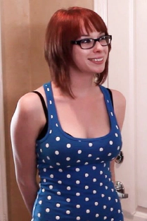 Zoey Nixon's Nude Picture